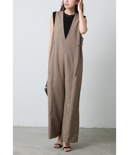 M.deux（エムドゥ）の「◆Vカットオールインワン◆（サロペット/オーバーオール・レディース・ブラック/ブラウン・MEDIUM）」の2枚目の写真