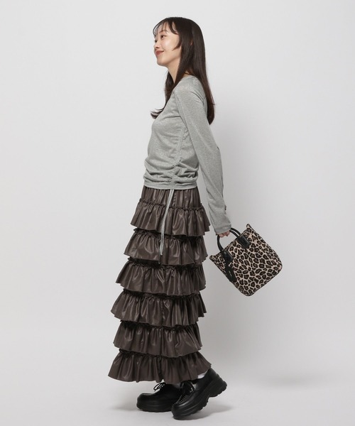 niko and...(ニコアンド)の「サイドシャーリングラメプルオーバー(Tシャツ/カットソー・レディース・ブラック/グレー/ライトグレー・FREE)」の12枚目の写真