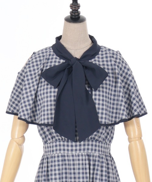 axes femme POETIQUE(アクシーズファムポエティック)の「チェックケープデザインワンピース(ワンピース・レディース・チャコール/ブラウン/ネイビー・MEDIUM)」の17枚目の写真