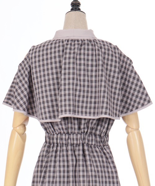 axes femme POETIQUE(アクシーズファムポエティック)の「チェックケープデザインワンピース(ワンピース・レディース・チャコール/ブラウン/ネイビー・MEDIUM)」の6枚目の写真