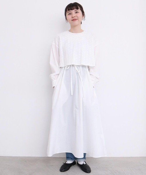 l'atelier du savon（アトリエドサボン）の「お花のふっくら生地刺繍　レイヤードワンピース（ワンピース・レディース・ホワイト/ブラック・FREE）」の3枚目の写真