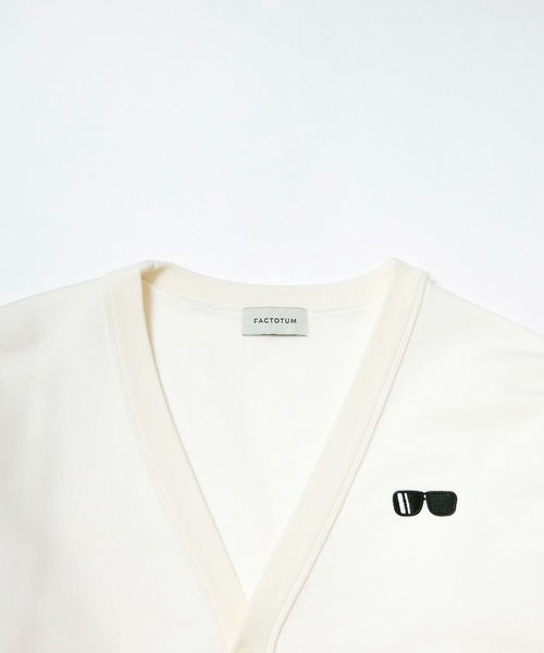 FACTOTUM(ファクトタム)の「【FACTOTUM】 AW Punch V- Neck C/N(Tシャツ/カットソー・メンズ・ブラック/ワイン/ホワイト・48/46)」の4枚目の写真