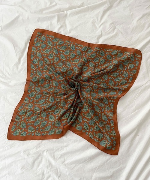 CEMONEMO（セモネモ）の「サテン アソート スカーフ / 70×70cm（バンダナ/スカーフ・レディース・その他3/その他2/その他1/その他8/その他5/その他7/その他4/その他9/その他6・FREE）」の8枚目の写真