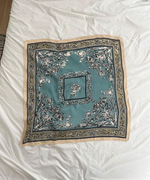 CEMONEMO（セモネモ）の「サテン アソート スカーフ / 70×70cm（バンダナ/スカーフ・レディース・その他3/その他2/その他1/その他8/その他5/その他7/その他4/その他9/その他6・FREE）」の9枚目の写真