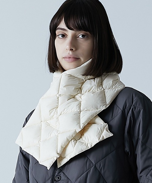 TAION(タイオン)の「【TAION(タイオン)】〈グッズ〉シティ ダウンマフラー(マフラー・メンズ・ネイビー/チャコールグレー/チョコ/オリーブ/オフホワイト/チャコール/ブラウン系/ダークネイビー/グレイッシュベージュ/ブラック/カーキ・ONESIZE)」の2枚目の写真