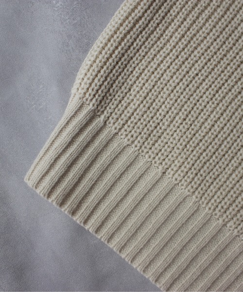 favclo.（ファブクロ）の「volume sleeve knit pullover / ボリュームスリーブニットプルオーバー（ニット/セーター・メンズ・オフホワイト・LARGE）」の6枚目の写真