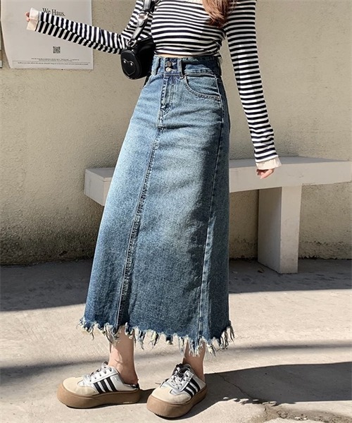 Dream garden(ドリームガーデン)の「バックスリット フリンジデニムスカート(デニムスカート・レディース・ブルー・S/M/2XL/XL/XS)」の8枚目の写真
