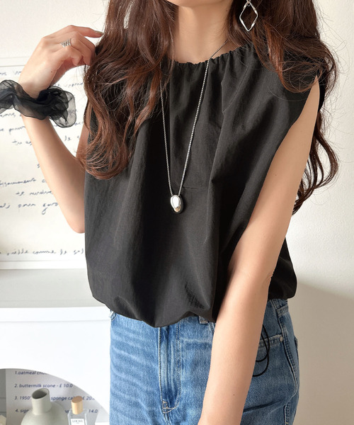 classicalelf(クラシカルエルフ)の「1枚でサマになる。ナイロンバルーンノースリーブトップス(ショート丈)(Tシャツ/カットソー・レディース・アイボリー/ブラック/チャコール・X-LARGE/SMALL/MEDIUM/LARGE)」の12枚目の写真
