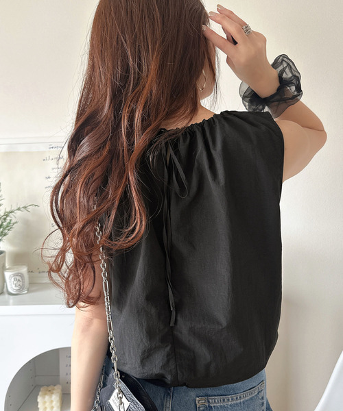 classicalelf(クラシカルエルフ)の「1枚でサマになる。ナイロンバルーンノースリーブトップス(ショート丈)(Tシャツ/カットソー・レディース・アイボリー/ブラック/チャコール・X-LARGE/SMALL/MEDIUM/LARGE)」の19枚目の写真
