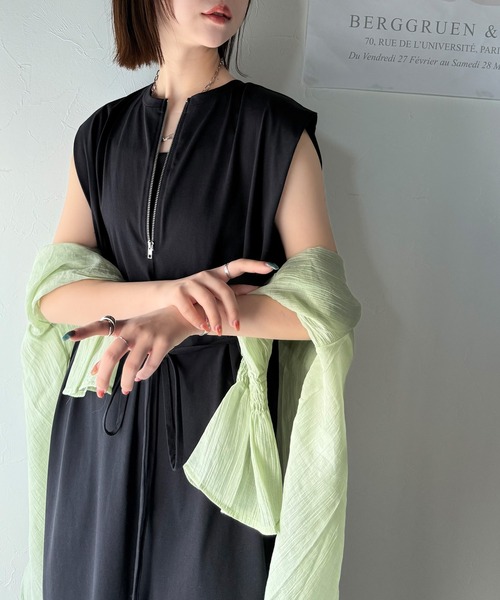 【美品】前後使用できる２WAYワンピース セール】品よく映える！前後2wayシルケットファスナー使い