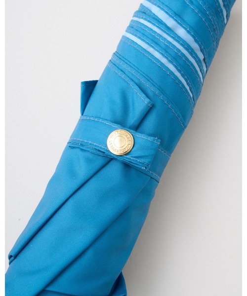 Traditional Weatherwear(トラディショナルウェザーウェア)の「FOLDING BAMBOO MINI(折りたたみ傘・レディース・ブルー系/コーラルピンク・F)」の9枚目の写真