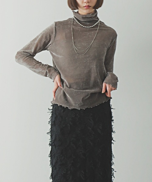 PURE BRIGHT（ピュアブライト）の「シアーベロアハイネックトップス（その他トップス・レディース・ブラック/オフホワイト/グレー/チャコールグレー・FREE）」の4枚目の写真