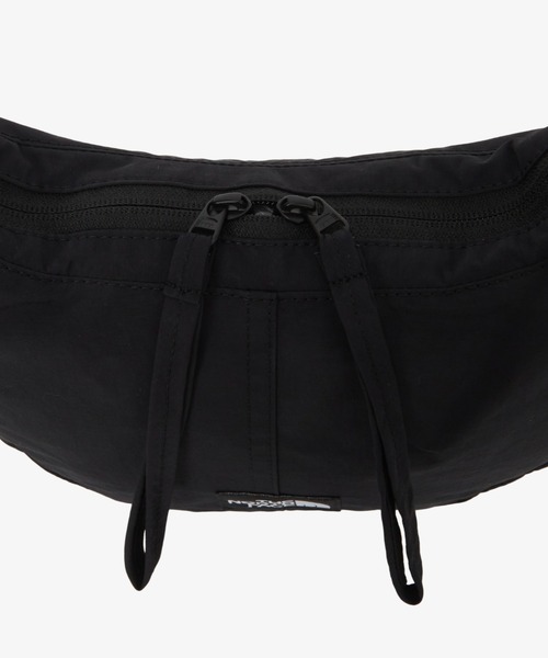 THE NORTH FACE(ザノースフェイス)の「THE NORTH FACE(ザ・ノースフェイス)/2WAY 軽量 ワンショルダー ボディバッグ ハーフムーン/URBAN TOTE BAG MINI(ショルダーバッグ・レディース・ブラック/ライトベージュ/クリーム/ライトグレー・FREE)」の10枚目の写真