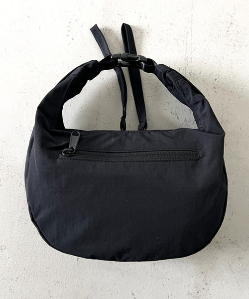 THE NORTH FACE(ザノースフェイス)の「THE NORTH FACE(ザ・ノースフェイス)/2WAY 軽量 ワンショルダー ボディバッグ ハーフムーン/URBAN TOTE BAG MINI(ショルダーバッグ・レディース・ブラック/ライトベージュ/クリーム/ライトグレー・FREE)」の20枚目の写真
