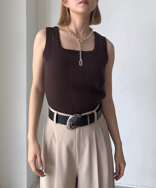 PAGEBOY（ページボーイ）の「【マシンウォッシャブル】スクエアネックタンク（タンクトップ・レディース・オフホワイト/チャコールグレー/ブラック/ピンク系その他/モスグリーン/イエロー系その他/ローズ/レッド系その他4/ダークブラウン・FREE）」の13枚目の写真