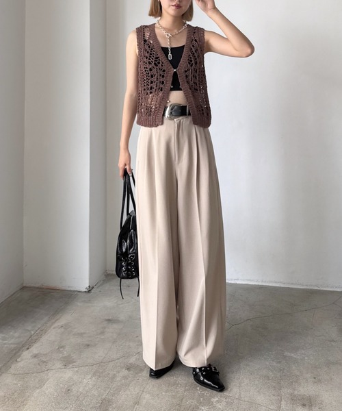 PAGEBOY（ページボーイ）の「【マシンウォッシャブル】スクエアネックタンク（タンクトップ・レディース・オフホワイト/チャコールグレー/ブラック/ピンク系その他/モスグリーン/イエロー系その他/ローズ/レッド系その他4/ダークブラウン・FREE）」の10枚目の写真