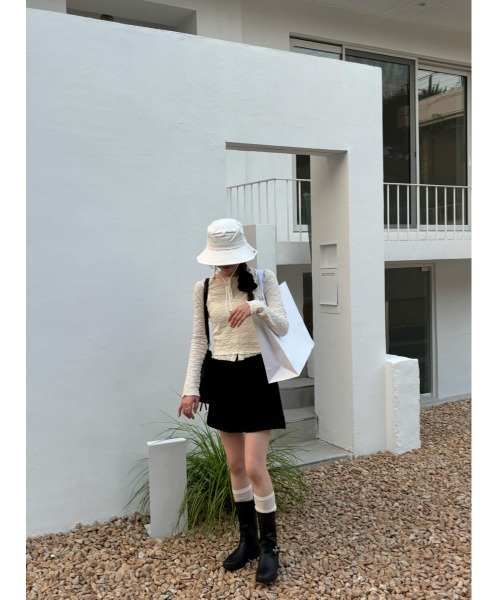 A AMEL（エイメル）の「【インスタグラマー senaさん×Aamelコラボ】キャミ付きシャーリングトップス（Tシャツ/カットソー・レディース・ホワイト・FREE）」の8枚目の写真