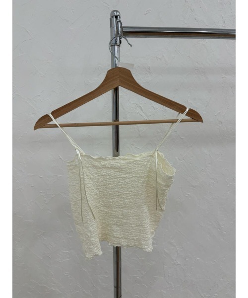 A AMEL（エイメル）の「【インスタグラマー senaさん×Aamelコラボ】キャミ付きシャーリングトップス（Tシャツ/カットソー・レディース・ホワイト・FREE）」の15枚目の写真