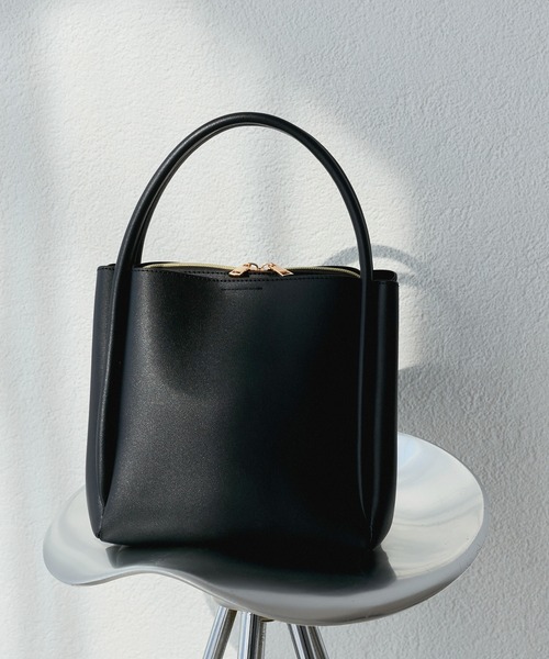 ROPE' PICNIC(ロペピクニック)の「3層スクエアフォルムミドルショルダー&ハンドバッグ(ショルダーバッグ・レディース・ベージュ系その他/キナリ/ブラック・FREE)」の3枚目の写真