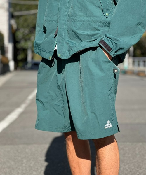 MAGIC NUMBER(マジック ナンバー)の「【MAGIC NUMBER】 RETRO WIND SHORT レトロウインドショート(その他パンツ・メンズ・ブルー/グリーン/ブラック・MEDIUM/LARGE/X-LARGE)」の14枚目の写真