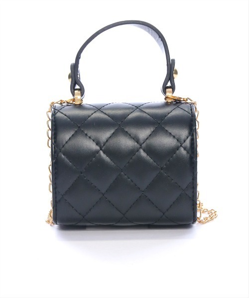 clear（クリア）の「キルティングミニショルダーバッグ［旅行 デイリー 着回し抜群］≪SS新作≫（ショルダーバッグ・レディース・ピンク/オフホワイト/ブラック・F）」の17枚目の写真