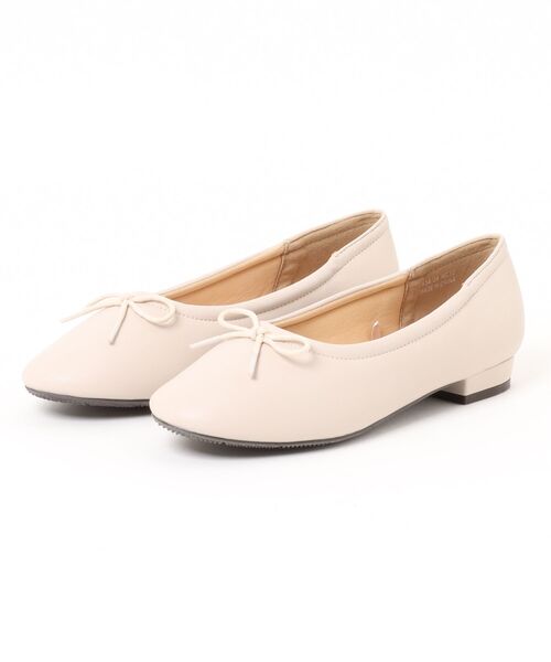 la farfa SHOES（ラ・ファーファ シューズ）の「la farfa shoes 柔らか素材 リボンバレエシューズ（パンプス・レディース・シルバー/ブラック/アイボリー・26.0cm/25.0cm/24.0cm/26.5cm/25.5cm/24.5cm/23.5cm）」の2枚目の写真