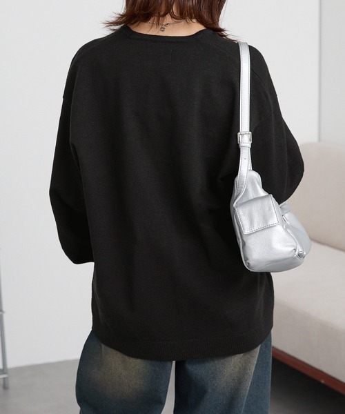 PENNEYS(ぺニーズ)の「PENNEYS/ペニーズ 別注 THE FOX ロゴ ワンポイントワッペン刺繍ジャガードニットカーディガン(カーディガン/ボレロ・レディース・サックスブルー/レッド/ブラック/アイボリー/ネイビー/チャコール/チェリーレッド/グレイッシュベージュ・M/L)」の15枚目の写真