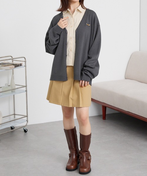 PENNEYS(ぺニーズ)の「PENNEYS/ペニーズ 別注 THE FOX ロゴ ワンポイントワッペン刺繍ジャガードニットカーディガン(カーディガン/ボレロ・レディース・サックスブルー/レッド/ブラック/アイボリー/ネイビー/チャコール/チェリーレッド/グレイッシュベージュ・M/L)」の21枚目の写真