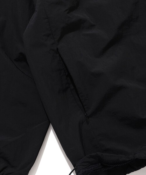 FRED PERRY(フレッドペリー)の「【別注】 FRED PERRY / Shell Jacket(ブルゾン・メンズ・ネイビー/ブラック・MEDIUM/LARGE/SMALL/X-LARGE)」の14枚目の写真