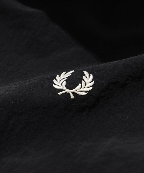 FRED PERRY(フレッドペリー)の「【別注】 FRED PERRY / Shell Jacket(ブルゾン・メンズ・ネイビー/ブラック・MEDIUM/LARGE/SMALL/X-LARGE)」の18枚目の写真