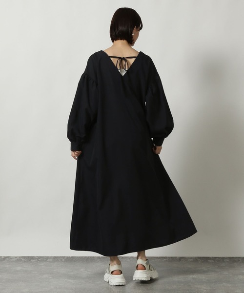 LAKOLE（ラコレ）の「袖ボリューム長袖ワンピース / 322153（ワンピース・レディース・ベージュ/ブルーグレー/ブラック・FREE）」の21枚目の写真