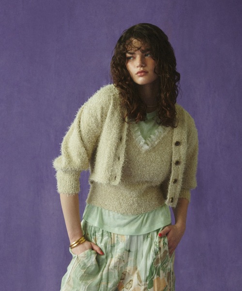 ROSE BUD(ローズバッド)の「(CREOLME)LAME FEATHER KNIT CARDIGAN(カーディガン/ボレロ・レディース・ブラック/ホワイト・ONE SIZE)」の1枚目の写真