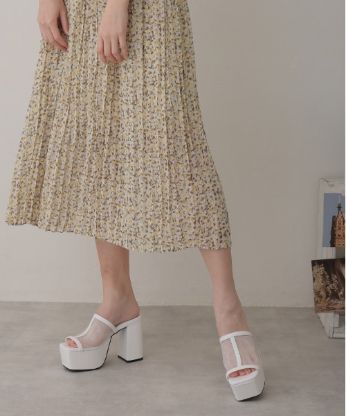 DEMETER(デメテル)の「厚底 太ヒール スクエアトゥ チュール素材 ミュールサンダル(サンダル・レディース・シルバー/ブラック/ホワイト・S/M/L/LL)」の12枚目の写真