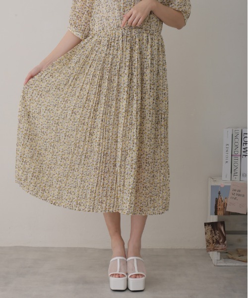 DEMETER(デメテル)の「厚底 太ヒール スクエアトゥ チュール素材 ミュールサンダル(サンダル・レディース・シルバー/ブラック/ホワイト・S/M/L/LL)」の16枚目の写真