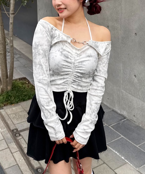 SPIRALGIRL(スパイラルガール)の「ビット付きギャザートップス(Tシャツ/カットソー・レディース・イエロー系/ピンク系/ホワイト系・FREE)」の4枚目の写真