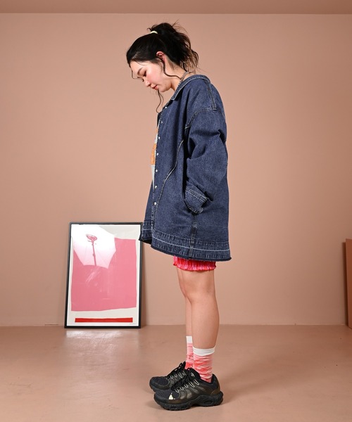 MARKEY'S(マーキーズ)の「デニムウエスタンシャツジャケット/おとな(デニムジャケット・レディース・ブラック/ブルー・160cm)」の9枚目の写真