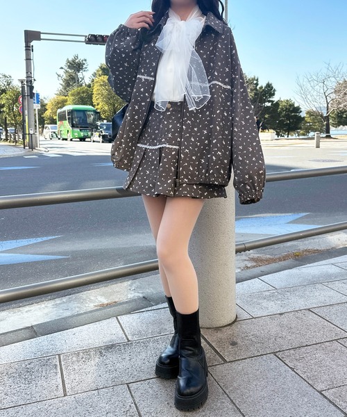 apres jour(アプレジュール)の「【セットアップ可能】柄アソートミニスカート(スカート・レディース・ホワイト系その他2/ブラック系その他/ブルー/インディゴブルー・フリー/X-LARGE)」の6枚目の写真