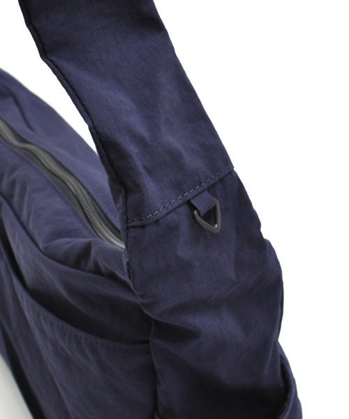 CLEDRAN(クレドラン)の「【軽量 仕分け収納】CL3787 POID POCKET SHOULDER ママバッグ(ショルダーバッグ・レディース・チャコールグレー/ベージュ/ネイビー/ダークグリーン・FREE)」の11枚目の写真