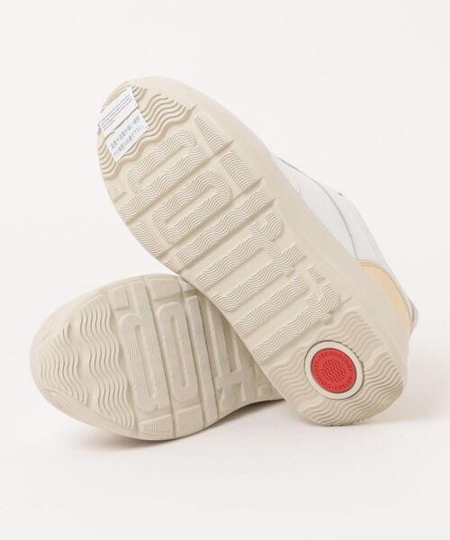 fitflop（フィットフロップ）の「F-MODE LEATHER/SUEDE/METALLIC FLATFORM SNEAKERS（スニーカー・レディース・ホワイト×シルバー/ホワイト×ゴールド・US6/US7/US8/US5.5/US6.5/US7.5/US5）」の4枚目の写真