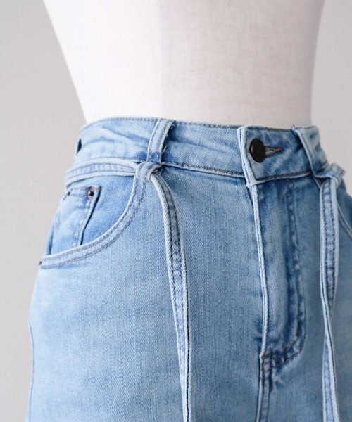 DOLLUPOOPS(ドールアップウップス)の「タイポイントフレアストレッチデニムパンツ(デニムパンツ・レディース・サックスブルー・38)」の16枚目の写真