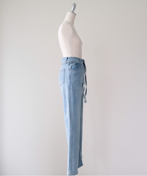 DOLLUPOOPS(ドールアップウップス)の「タイポイントフレアストレッチデニムパンツ(デニムパンツ・レディース・サックスブルー・38)」の19枚目の写真