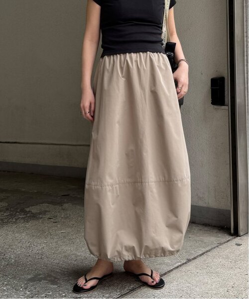 LBC（エルビーシー）の「撥水バルーンドロストスカート（スカート・レディース・チャコール/ベージュ・M）」の12枚目の写真