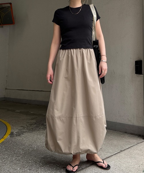LBC（エルビーシー）の「撥水バルーンドロストスカート（スカート・レディース・チャコール/ベージュ・M）」の8枚目の写真
