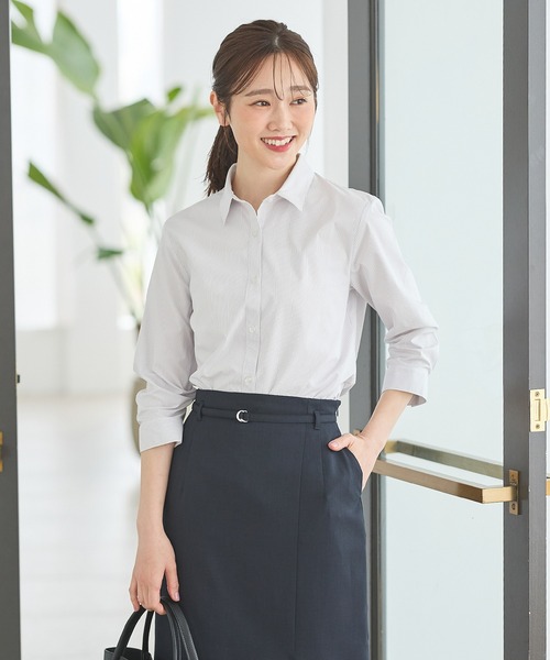 Honeys(ハニーズ)の「【らくらくアイロン】らくらく伸縮7分袖シャツ(ビジネスシャツ・レディース・ホワイト/ネイビー/ホワイト×ブルー/グレー系その他/ブルー系その他3/サックスブルー/ホワイト×パープル・3L/L/LL/M/S)」の22枚目の写真