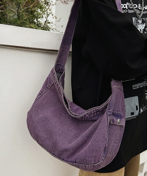 Revo.（レボ）の「ヴィンテージライク フェード加工 デニム ワンハンドル ショルダーバッグ（ショルダーバッグ・レディース・ブラック/カーキ/パープル/オレンジ・FREE）」の3枚目の写真