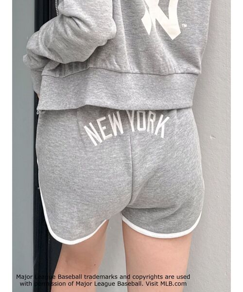 GYDA ダークグレー ショートパンツ GYDA［MLB］BACK LOGOスウェットショートパンツ（その他パンツ