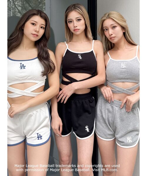 MLB（メジャーリーグベースボール）の「GYDA［MLB］BACK LOGOスウェットショートパンツ（その他パンツ・レディース・グレー/オフホワイト/ブラック・FREE）」の10枚目の写真