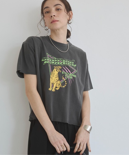 ANGIE(アンジー)の「ヴィンテージライク カットオフ プリント Tシャツ(半袖)(Tシャツ/カットソー・レディース・ブラック系その他3/ブラック系その他/ブラック系その他4/ブラック系その他2・FREE)」の10枚目の写真