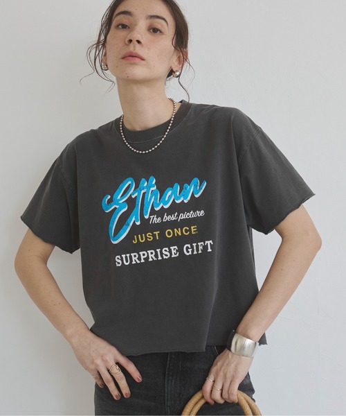 ANGIE(アンジー)の「ヴィンテージライク カットオフ プリント Tシャツ(半袖)(Tシャツ/カットソー・レディース・ブラック系その他3/ブラック系その他/ブラック系その他4/ブラック系その他2・FREE)」の22枚目の写真
