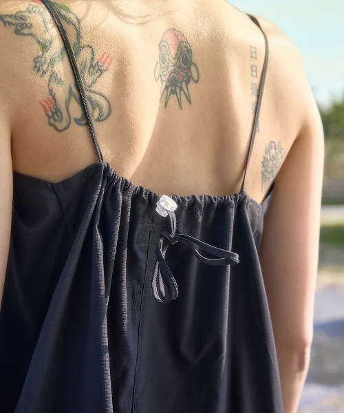 RVCA(ルーカ)の「RVCA レディース UTILITY SLIP DRESS ワンピース 【2025年春夏モデル】/ルーカ水陸両用スリップドレス(ワンピース・レディース・ブラック/ブラウン系その他・MEDIUM/LARGE/SMALL)」の11枚目の写真